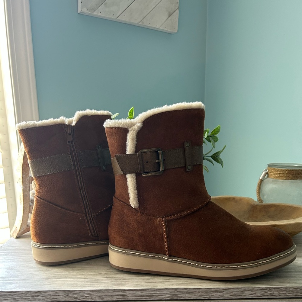 White Mountain Women’s Tobacco Brown Size 8 Boots